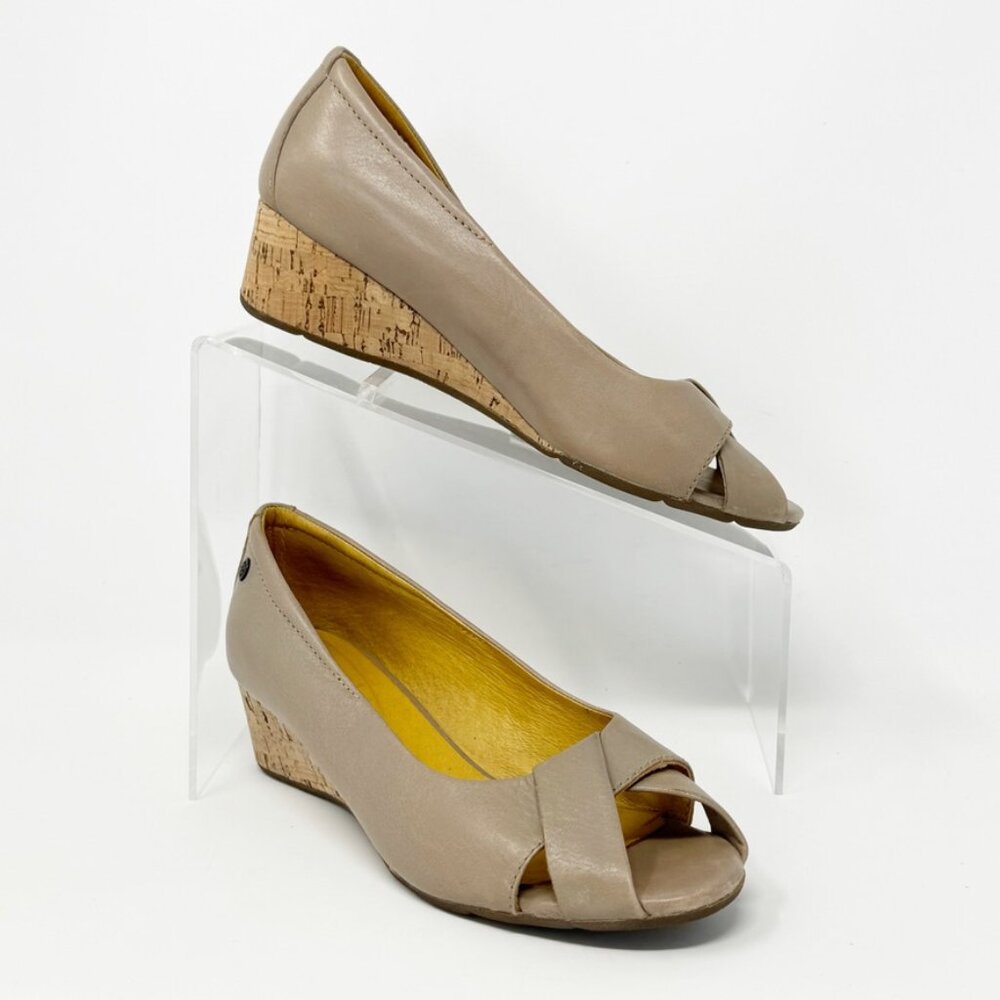 Bussola Womens Taupe  Tan Leather Peep Toe Wedge Cork Heel Pump Size 7